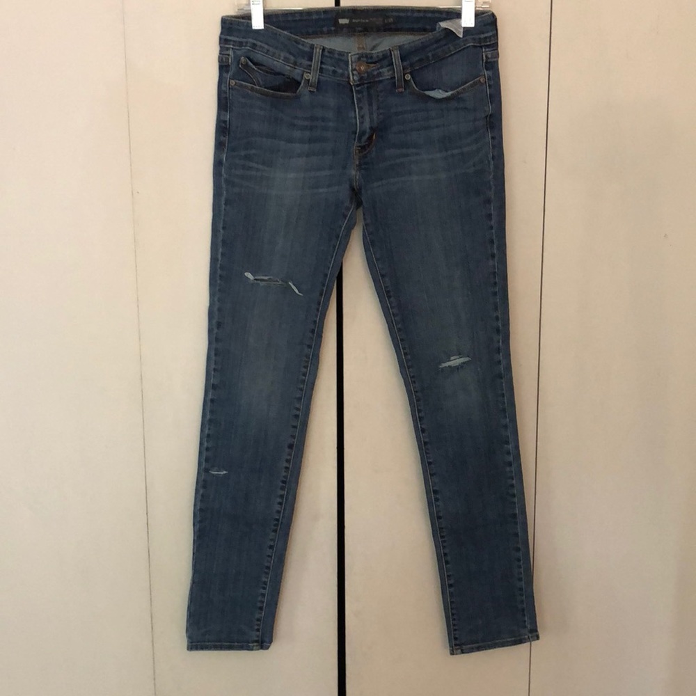 Levi’s Slight Curve Distressed Skinny Jeans